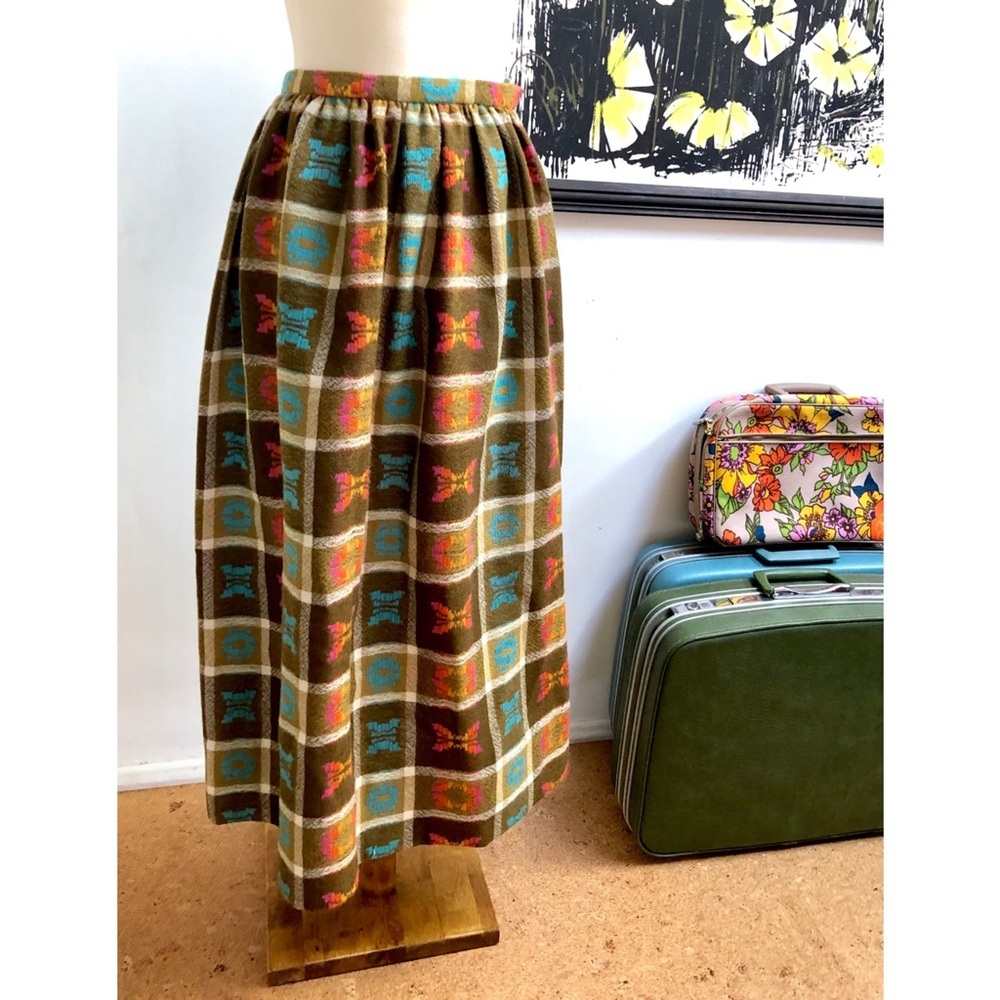 Most GORGEOUS True Vintage Wool Skirt